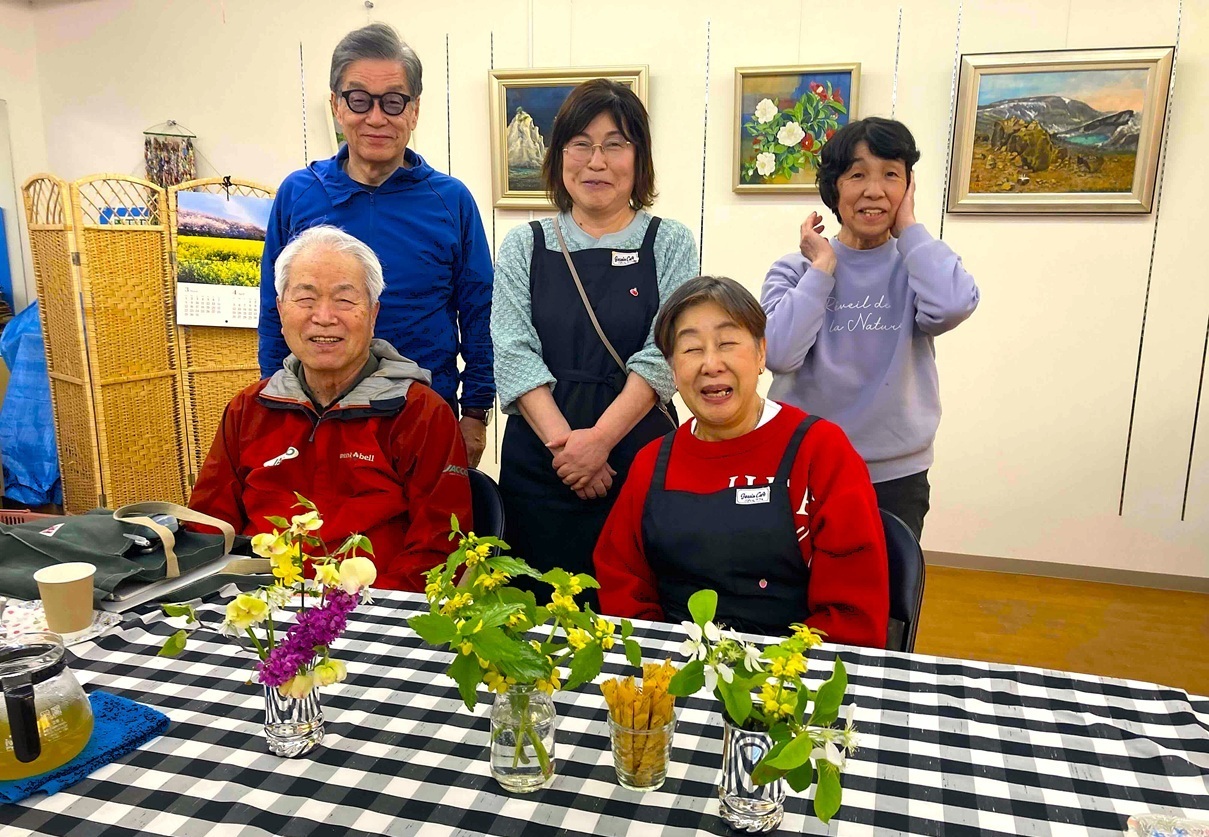 【スタッフレポート】「ここに来れば、誰かしらいる」地域のつながりを生む、つるがやこども食堂の「ございんカフェ」